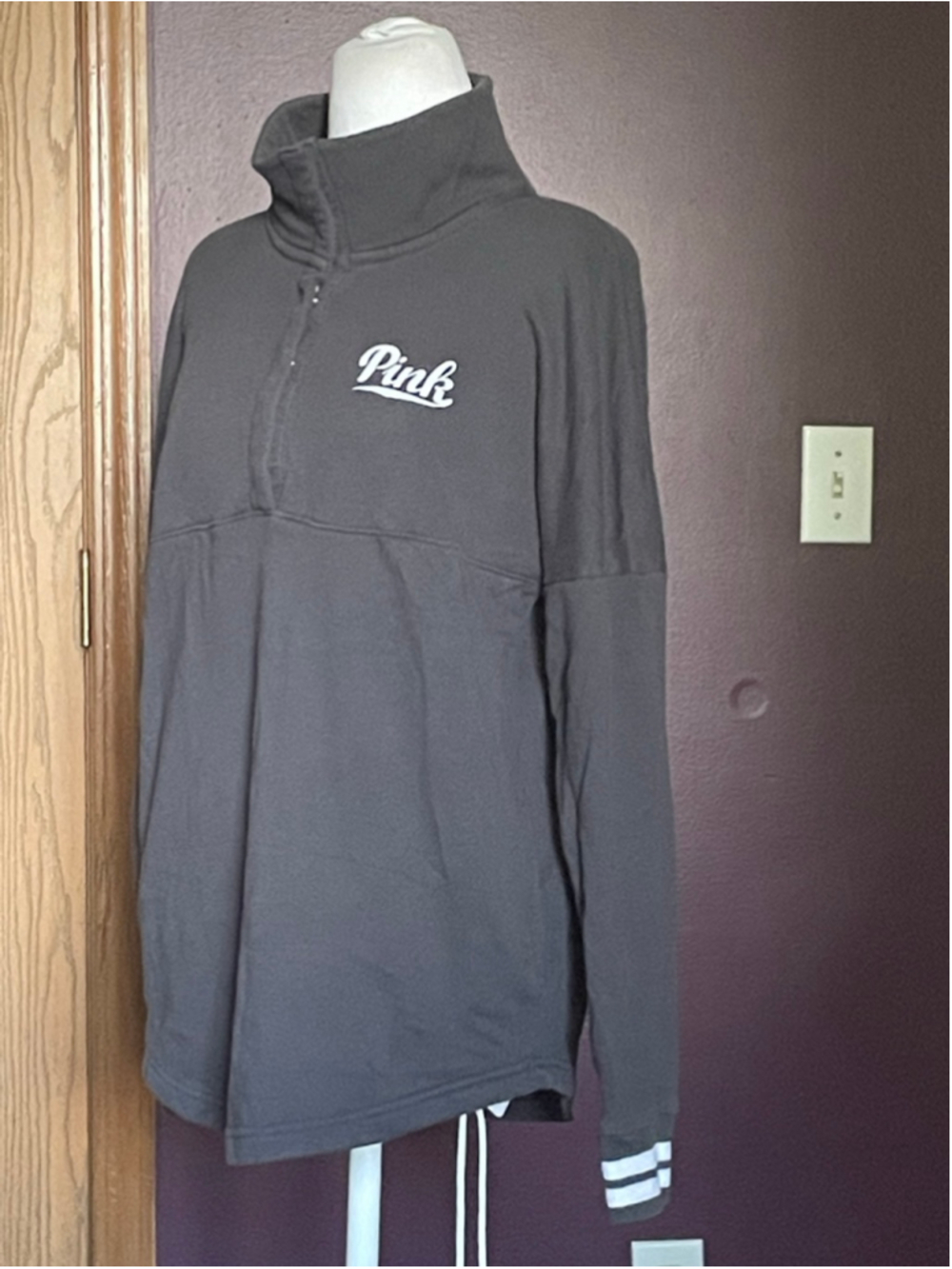 Women's PINK Victoria's Secret Sweatshirt SP Gray White